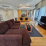 Urban Oasis At St Mary Klcc 1Bed2Bath