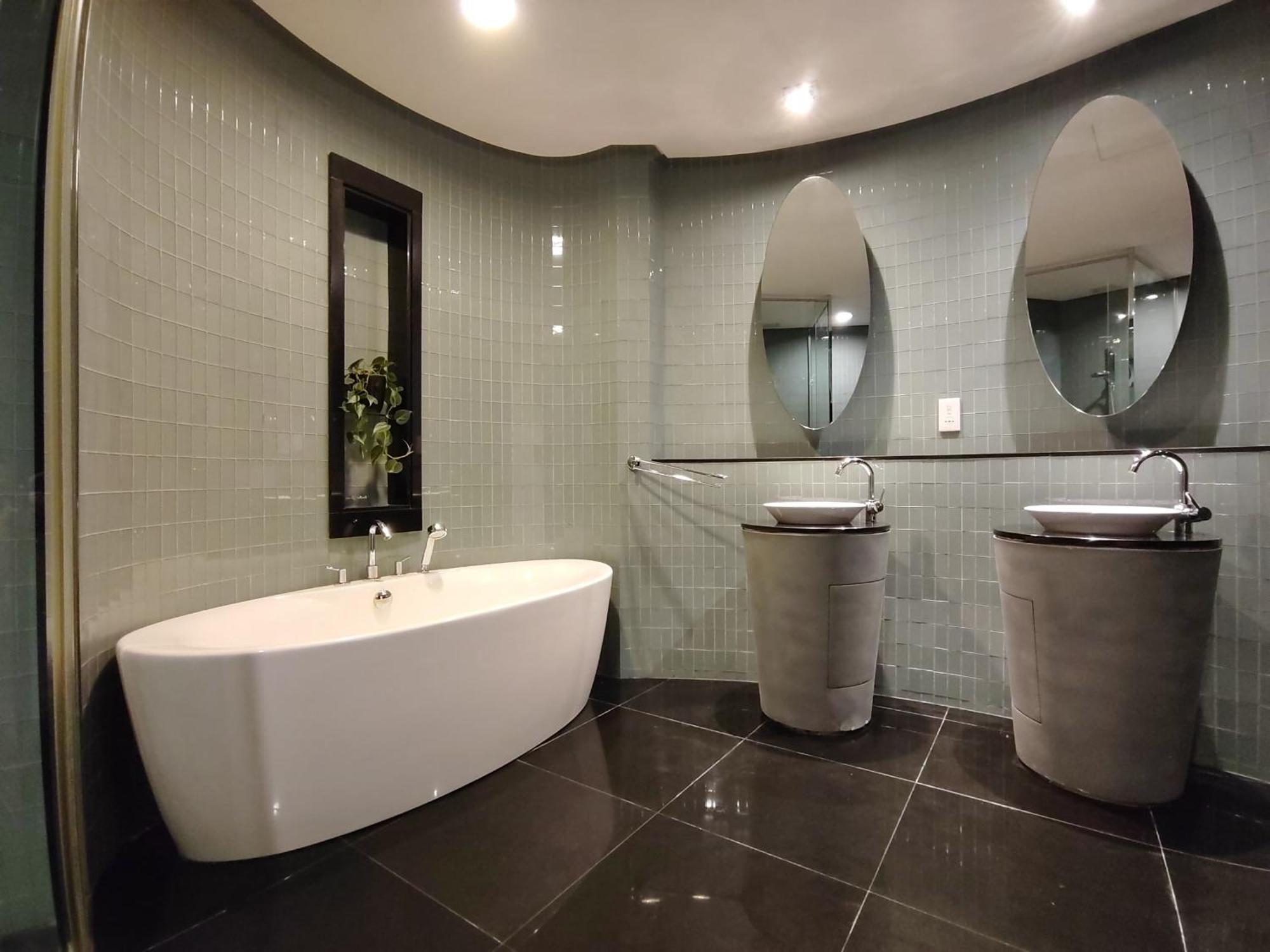 Pangsapuri Urban Oasis At St Mary Klcc 1bed2bath