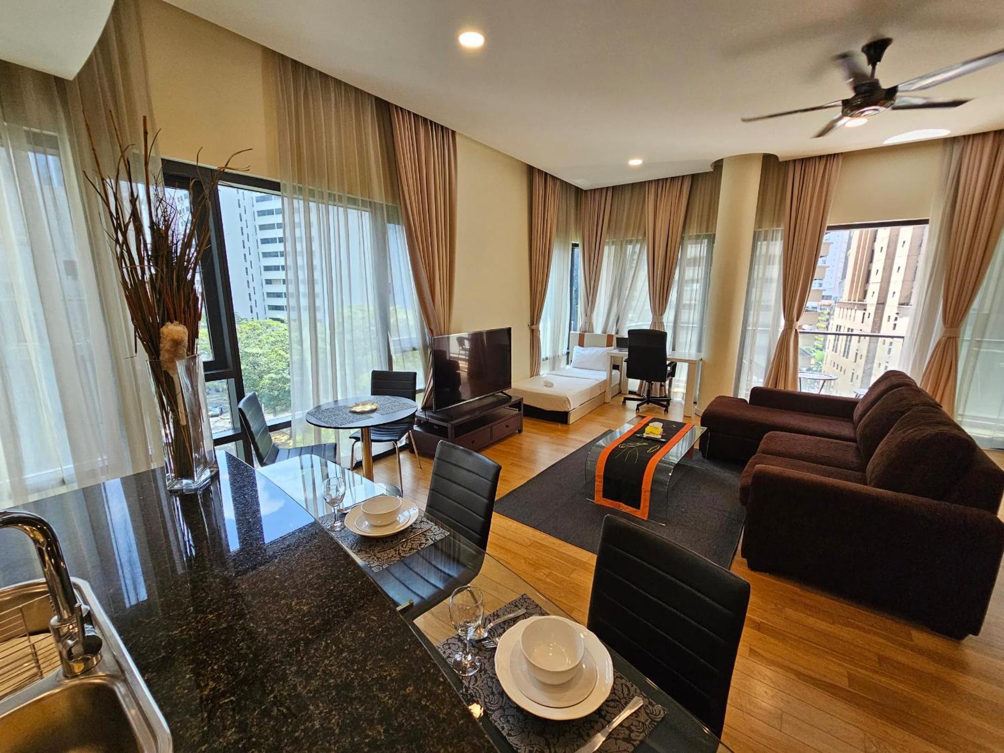 Urban Oasis At St Mary Klcc 1bed2bath Kuala Lumpur