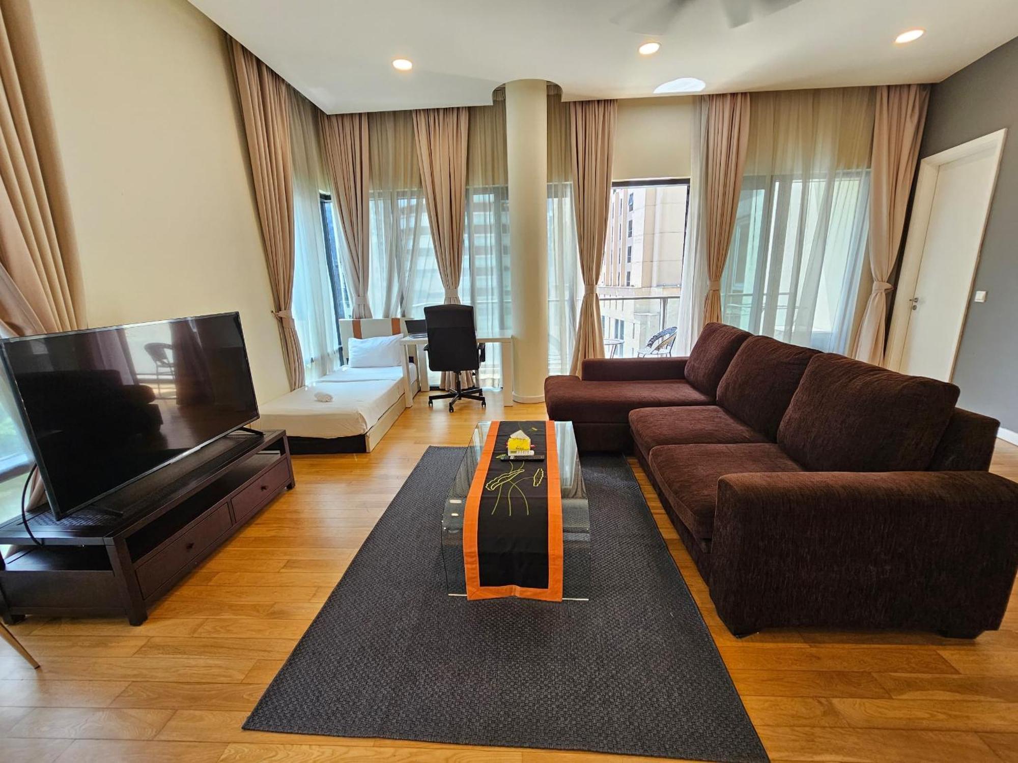 Urban Oasis At St Mary Klcc 1bed2bath Pangsapuri *