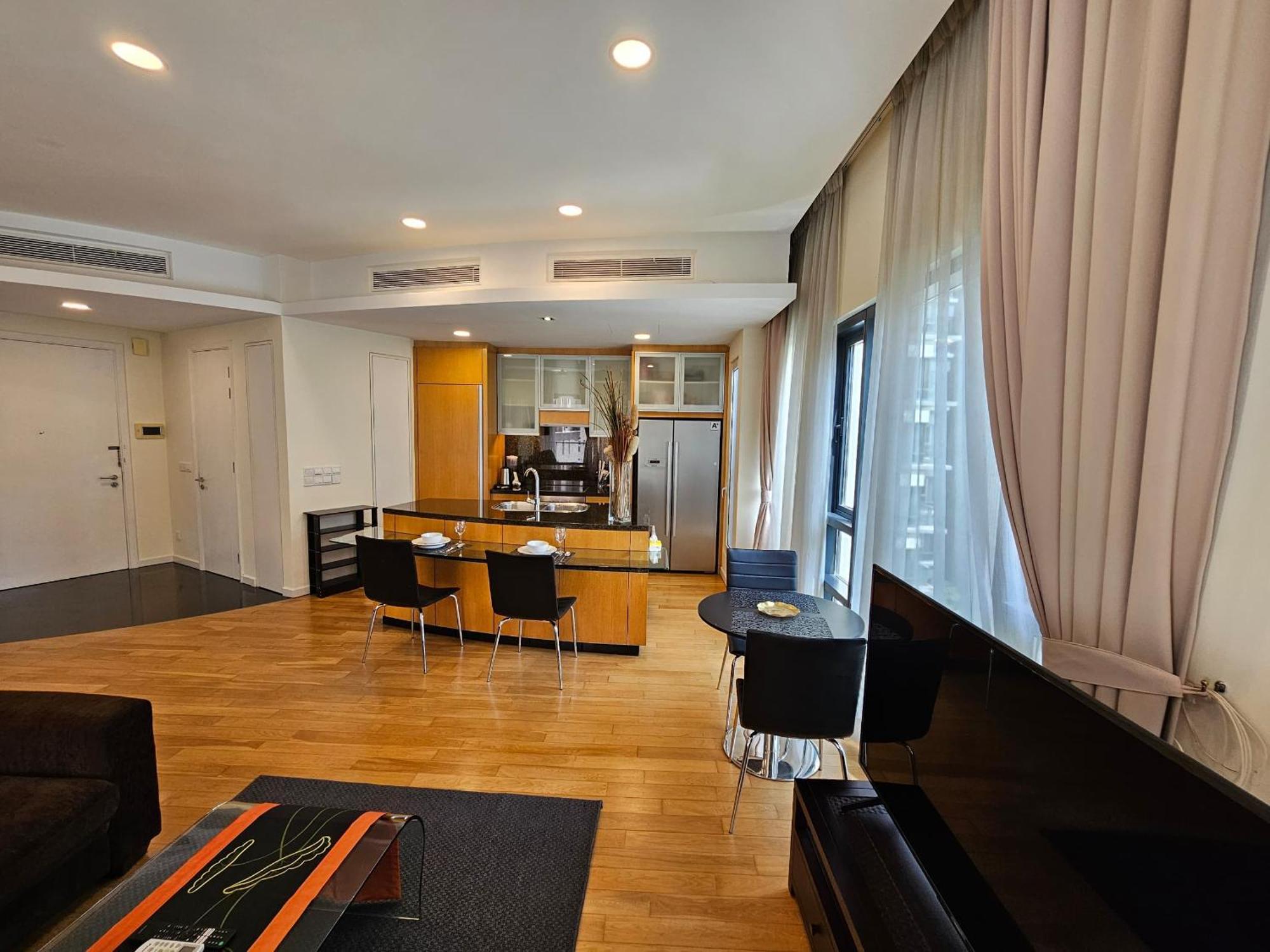 Urban Oasis At St Mary Klcc 1bed2bath Pangsapuri *